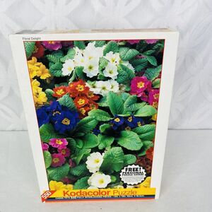 5 for $25/ Kodacolor Floral Delight Stunning Flower 550 Piece Puzzle Colors